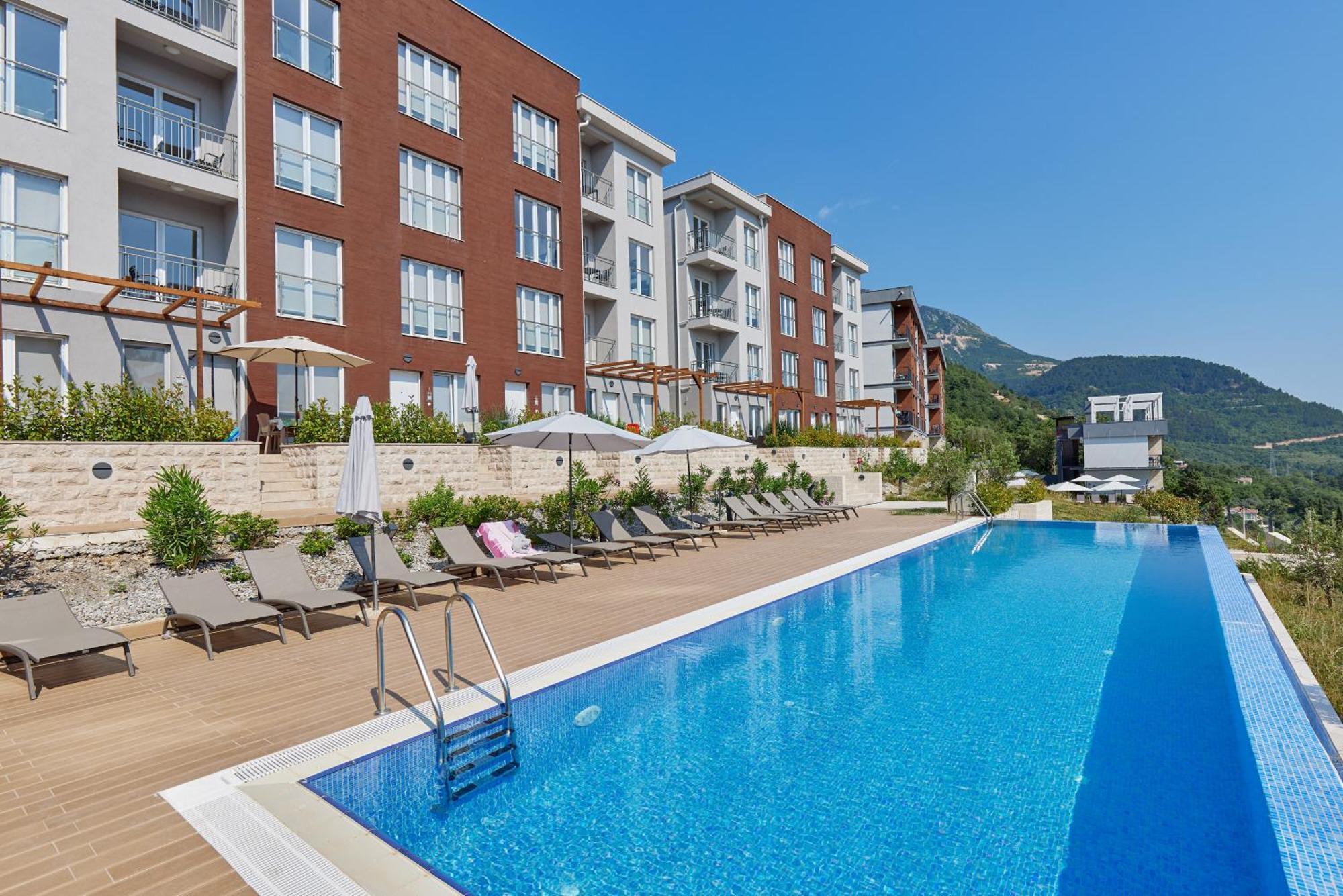 Adriatic Heights Aparthotel Kavac Exterior photo